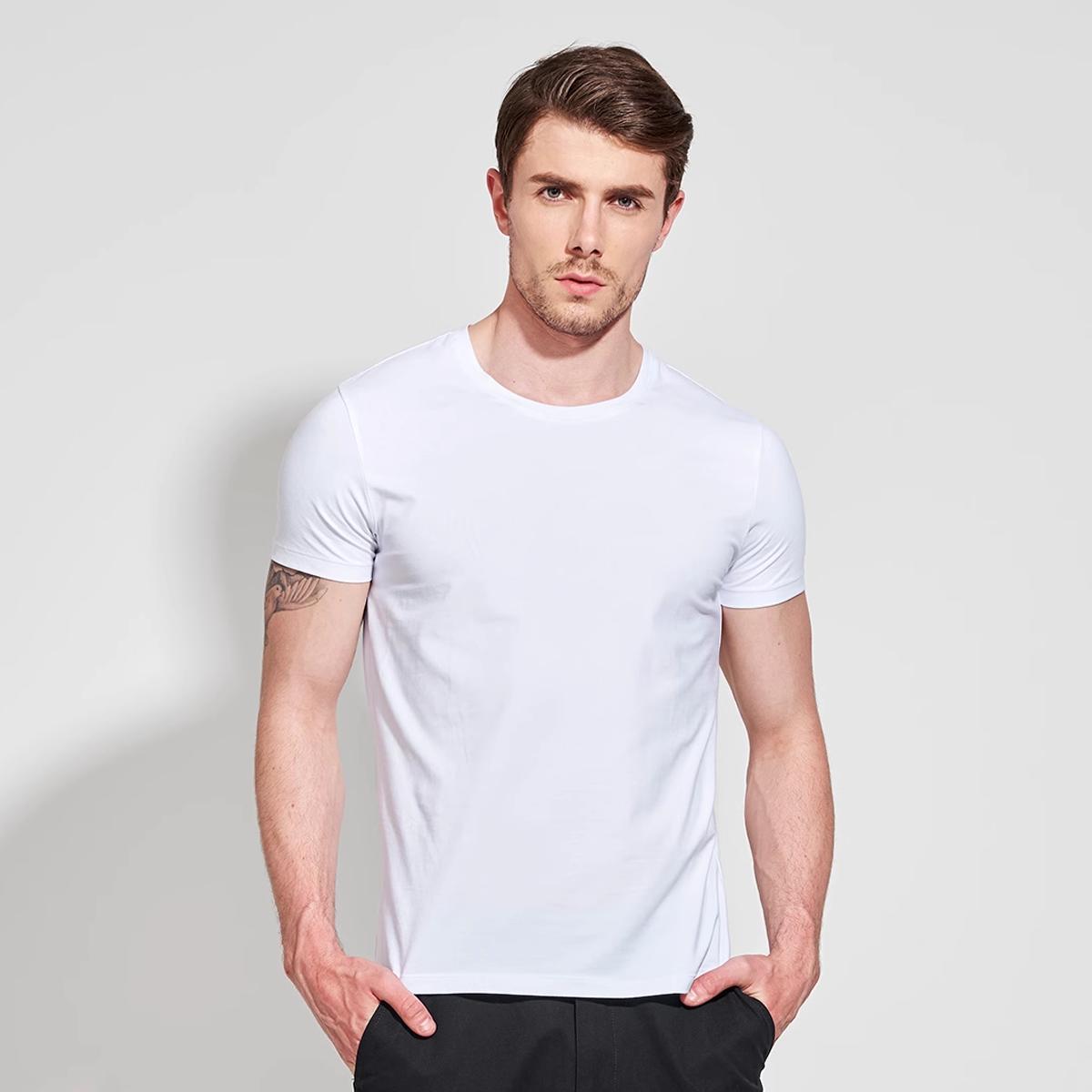 Savage - Unisex Crew Neck T-shirt